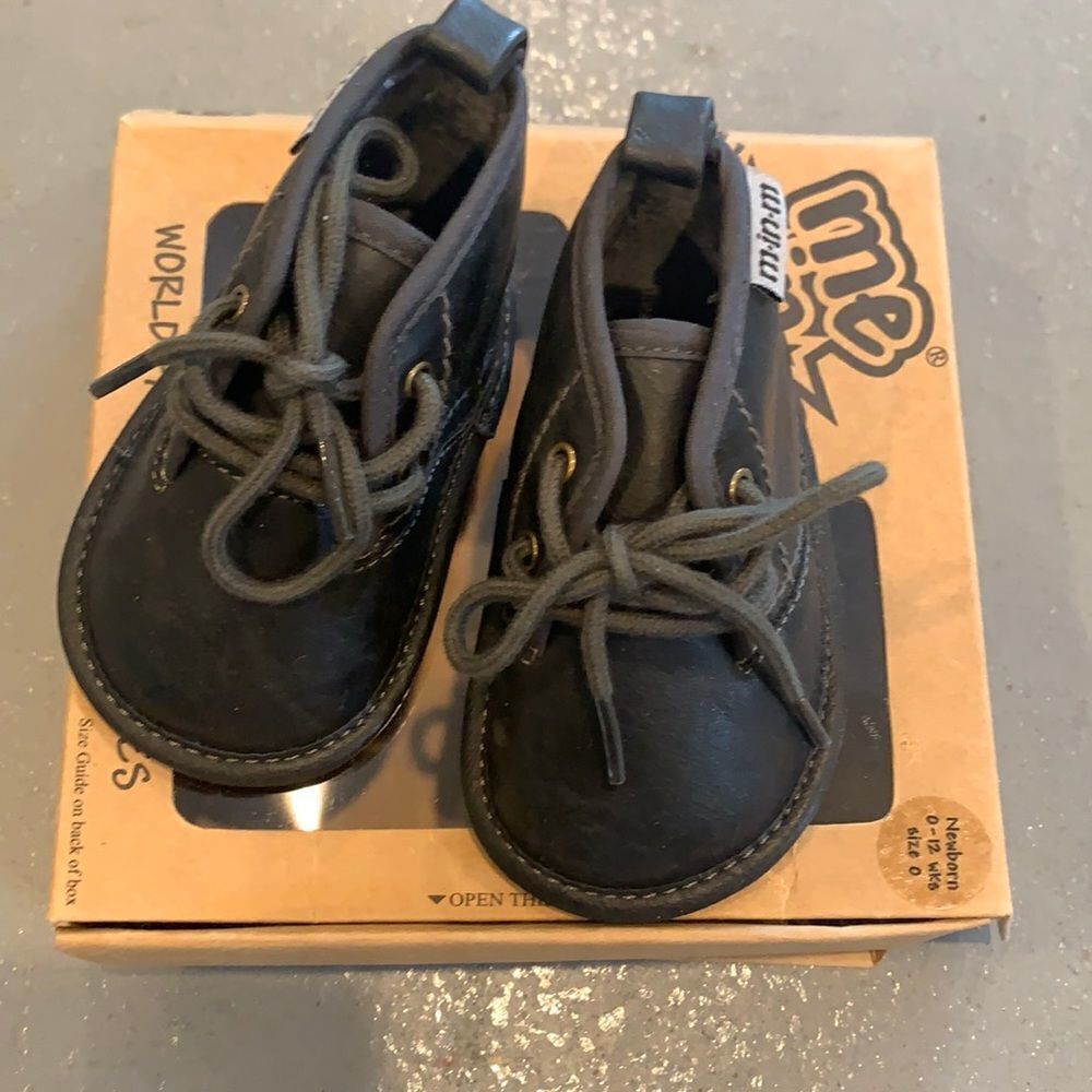 🎉1 hr sale 🎉baby shoes